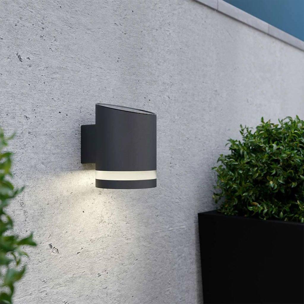Agriframes Gemini Solar LED Wall Light - Anthracite Edition 3 Agriframes Gemini Solar LED Wall Light - Anthracite Edition