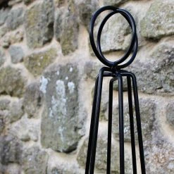 Agriframes Salisbury Obelisk STYLES & COLLECTIONS 11 Agriframes Salisbury Obelisk STYLES & COLLECTIONS